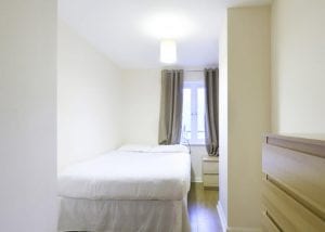 2 Bedroom Serviced Apartment Hemel Hempstead bathroom
