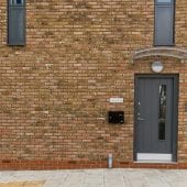 Flat 1 Oval View